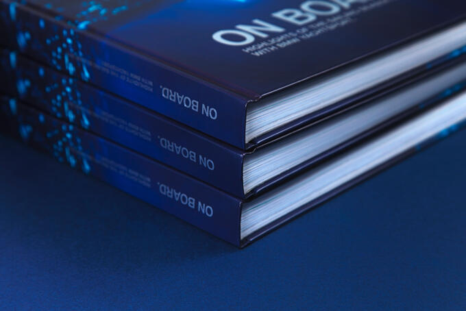 Hardcover Buch mit geradem Rücken