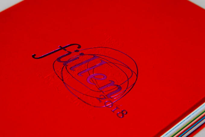 offene Fadenheftung als Schweizer Broschur