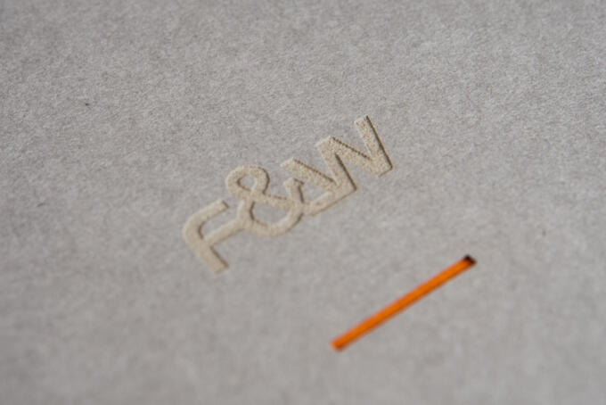 Gravur mit Laser und Laserstanzung auf Papier