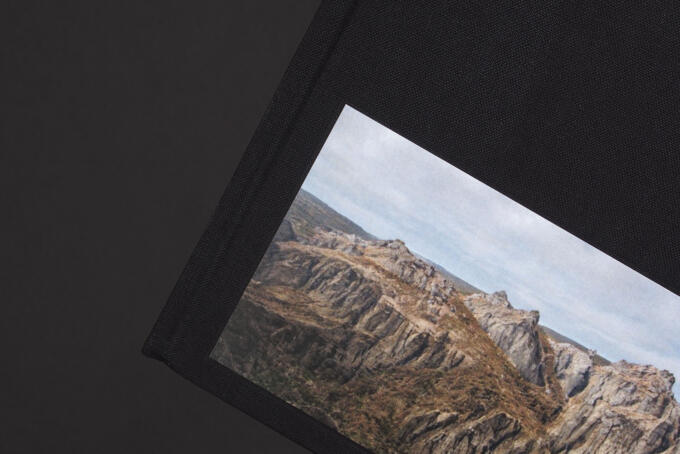 Aufgeklebtes Titelbild